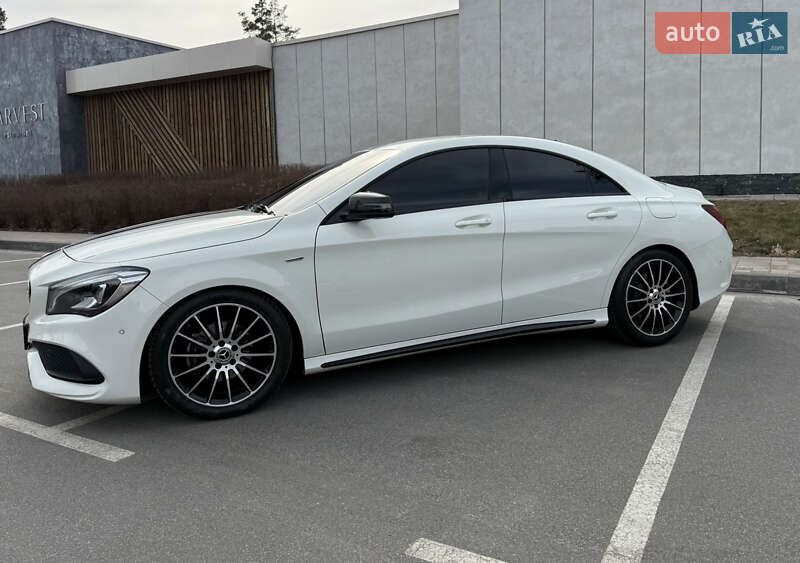 Седан Mercedes-Benz CLA-Class 2017 в Киеве