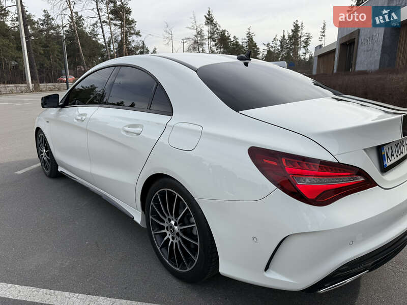 Седан Mercedes-Benz CLA-Class 2017 в Киеве