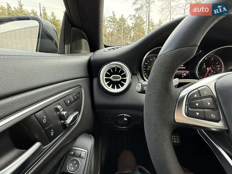 Седан Mercedes-Benz CLA-Class 2017 в Киеве
