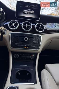 Седан Mercedes-Benz CLA-Class 2016 в 