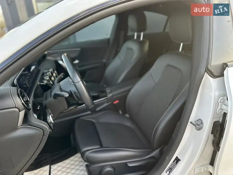 Седан Mercedes-Benz CLA-Class 2021 в 