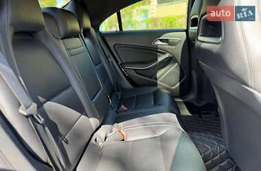 Седан Mercedes-Benz CLA-Class 2015 в 