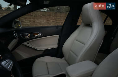 Седан Mercedes-Benz CLA-Class 2017 в 