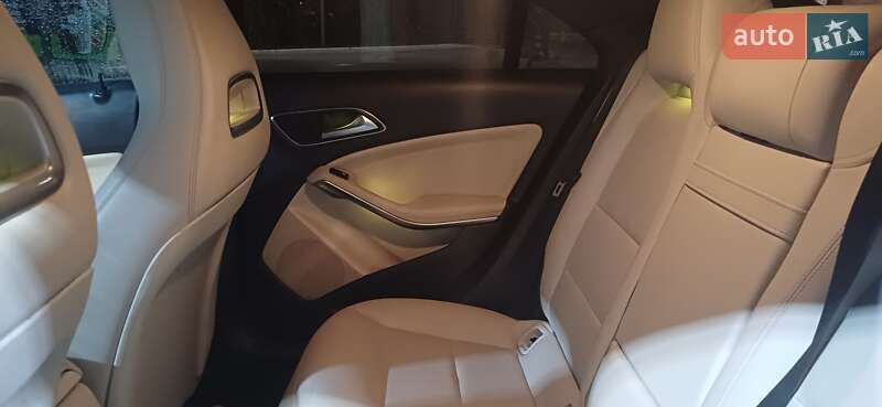Седан Mercedes-Benz CLA-Class 2018 в Харькове