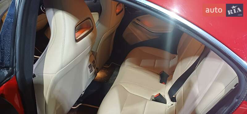 Седан Mercedes-Benz CLA-Class 2018 в Харькове