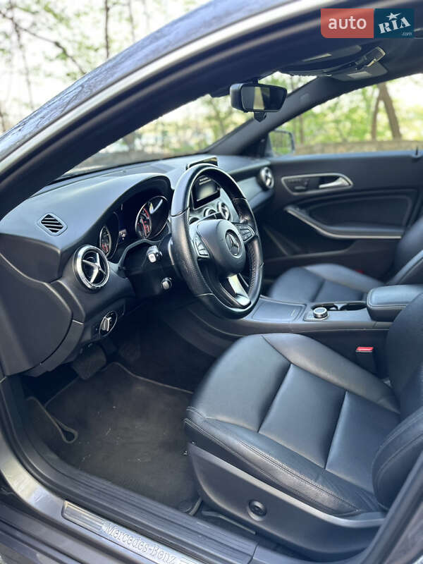 Седан Mercedes-Benz CLA-Class 2015 в Киеве
