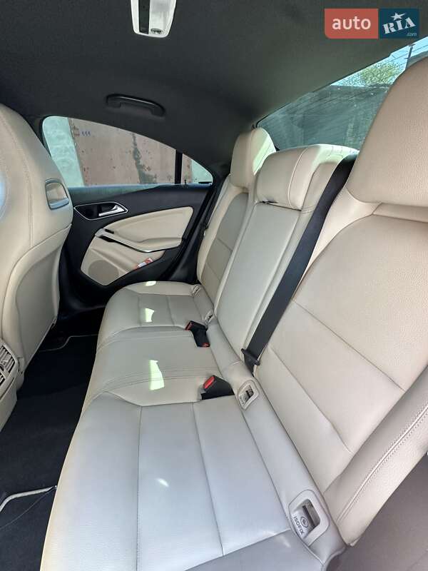 Седан Mercedes-Benz CLA-Class 2013 в Запорожье