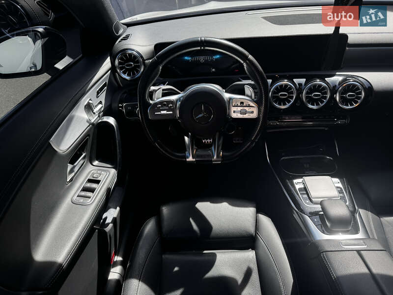 Седан Mercedes-Benz CLA-Class 2019 в Киеве