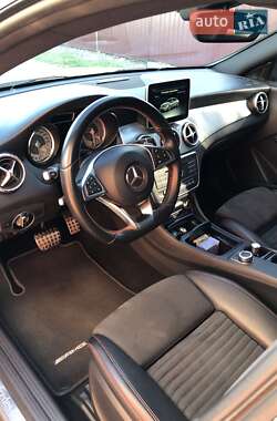 Седан Mercedes-Benz CLA-Class 2015 в 