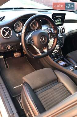 Седан Mercedes-Benz CLA-Class 2015 в 
