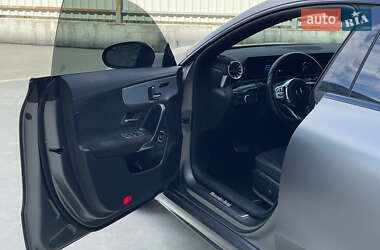 Седан Mercedes-Benz CLA-Class 2021 в 