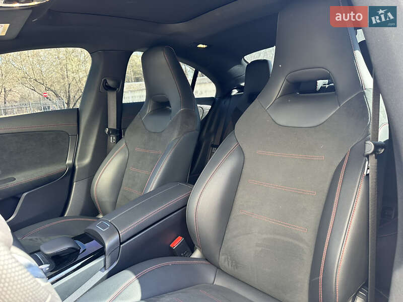 Седан Mercedes-Benz CLA-Class 2022 в Чернигове