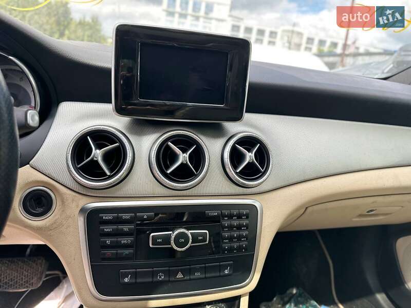 Седан Mercedes-Benz CLA-Class 2014 в Львове фото 10 Седан Mercedes-Benz CLA-Class 2014 в Львове