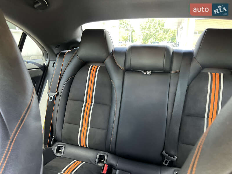 Седан Mercedes-Benz CLA-Class 2015 в Киеве фото 22 Седан Mercedes-Benz CLA-Class 2015 в Киеве