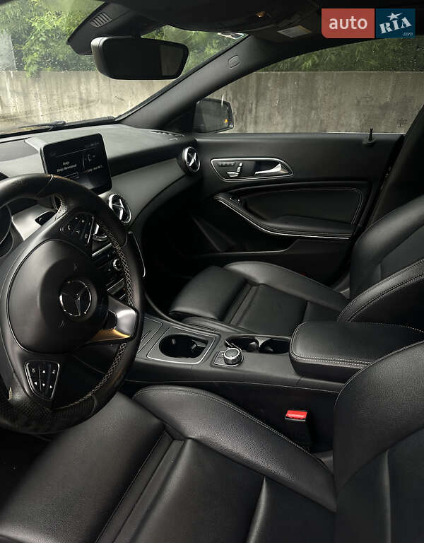 Седан Mercedes-Benz CLA-Class 2017 в Киеве