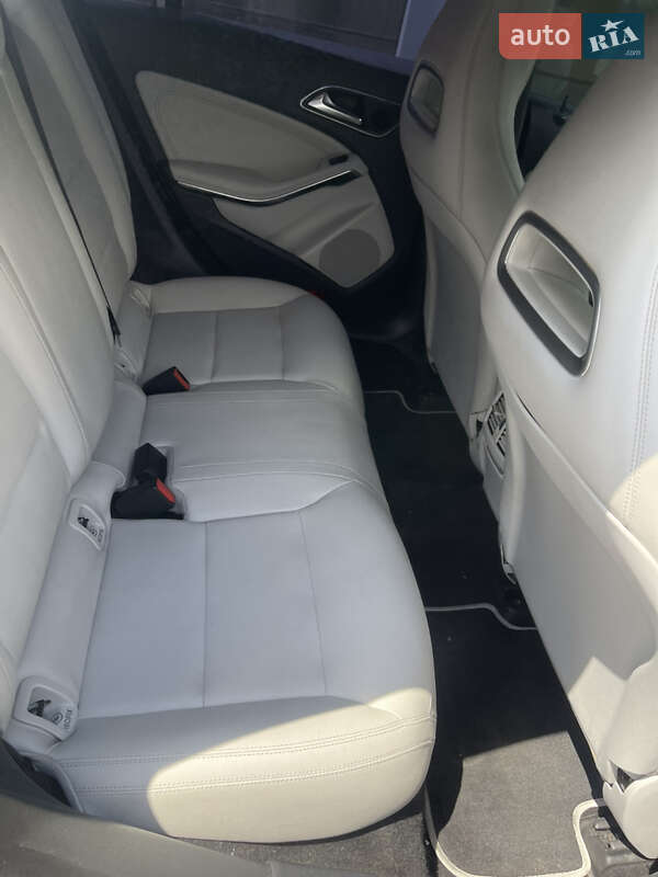 Седан Mercedes-Benz CLA-Class 2013 в Харкові