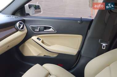Седан Mercedes-Benz CLA-Class 2017 в 