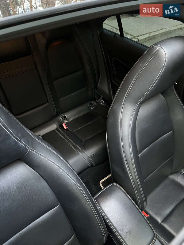 Седан Mercedes-Benz CLA-Class 2018 в Черкасах