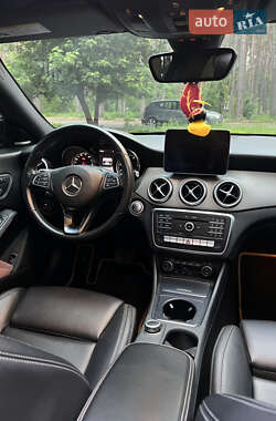 Седан Mercedes-Benz CLA-Class 2018 в 