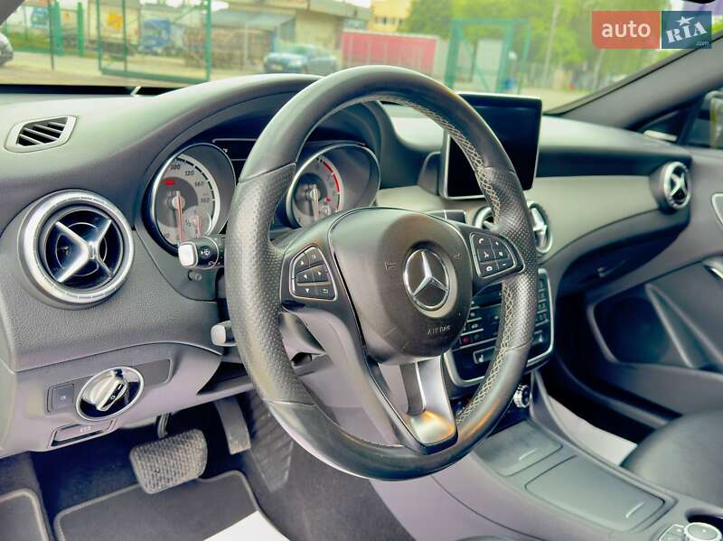 Седан Mercedes-Benz CLA-Class 2014 в Львові