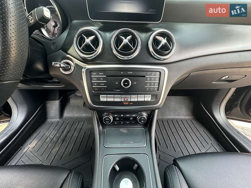 Седан Mercedes-Benz CLA-Class 2019 в Одессе