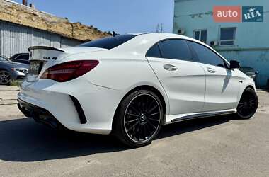 Седан Mercedes-Benz CLA-Class 2019 в 