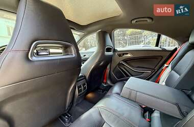 Седан Mercedes-Benz CLA-Class 2019 в 