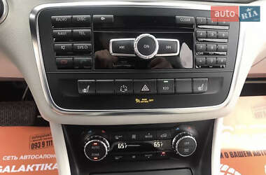 Седан Mercedes-Benz CLA-Class 2013 в 
