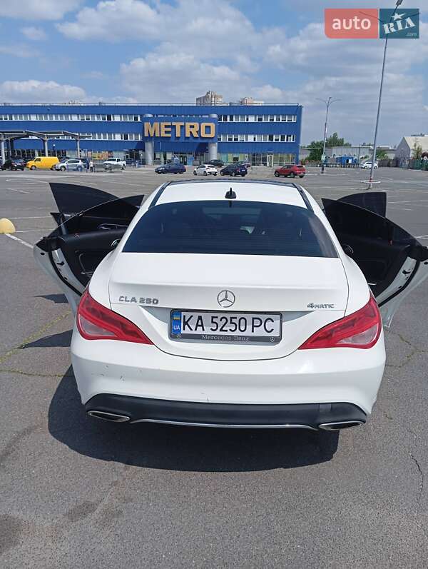 Седан Mercedes-Benz CLA-Class 2016 в Киеве