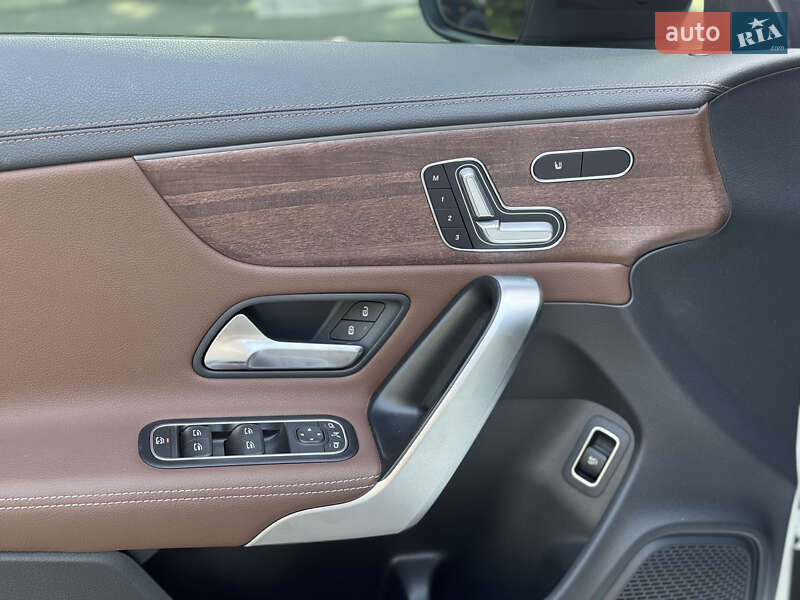 Седан Mercedes-Benz CLA-Class 2022 в Києві