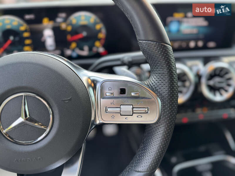 Седан Mercedes-Benz CLA-Class 2022 в Києві