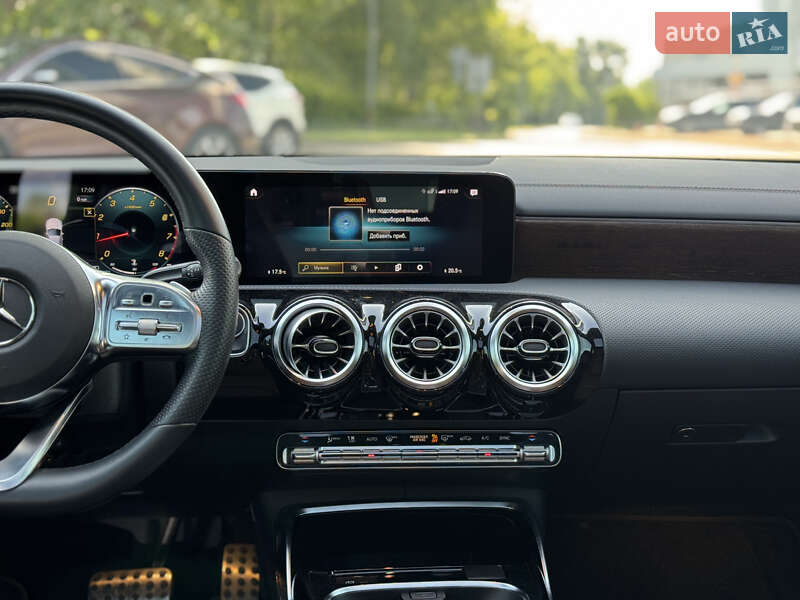 Седан Mercedes-Benz CLA-Class 2022 в Києві