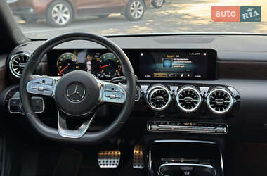 Седан Mercedes-Benz CLA-Class 2022 в 