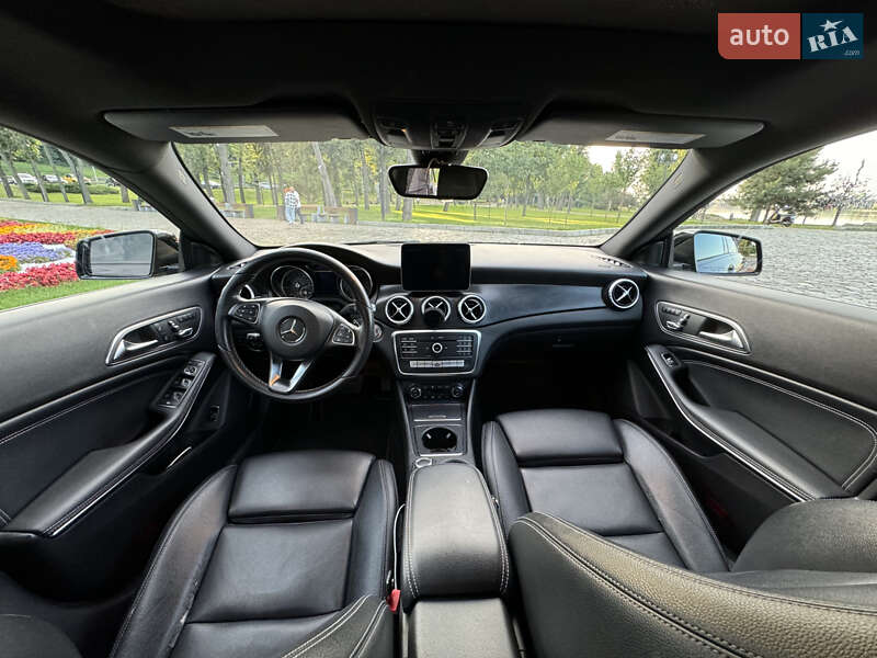 Седан Mercedes-Benz CLA-Class 2017 в Киеве