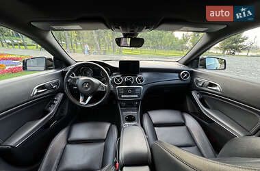 Седан Mercedes-Benz CLA-Class 2017 в 
