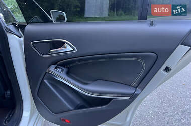 Седан Mercedes-Benz CLA-Class 2013 в 
