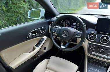 Седан Mercedes-Benz CLA-Class 2018 в 