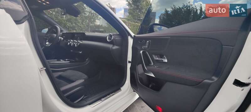 Седан Mercedes-Benz CLA-Class 2024 в Киеве