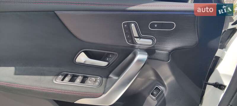 Седан Mercedes-Benz CLA-Class 2024 в Киеве