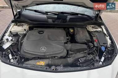 Седан Mercedes-Benz CLA-Class 2018 в 