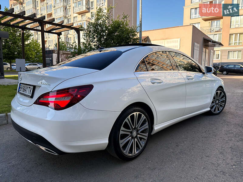 Седан Mercedes-Benz CLA-Class 2018 в Киеве