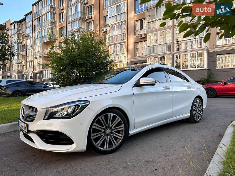 Седан Mercedes-Benz CLA-Class 2018 в Киеве