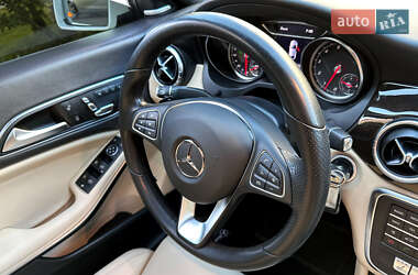 Седан Mercedes-Benz CLA-Class 2018 в 