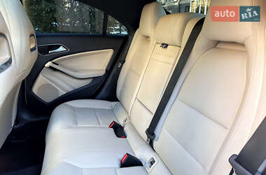 Седан Mercedes-Benz CLA-Class 2018 в 