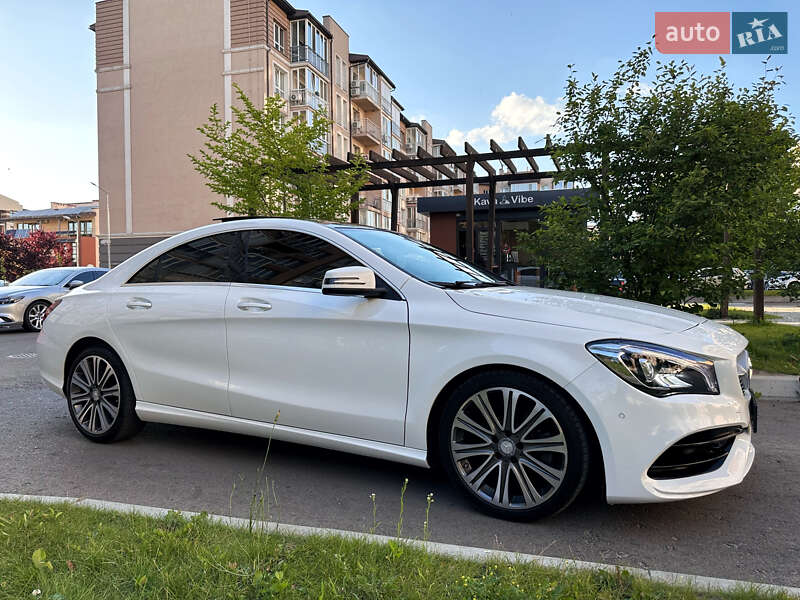 Седан Mercedes-Benz CLA-Class 2018 в Киеве