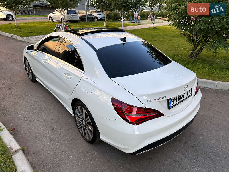 Седан Mercedes-Benz CLA-Class 2018 в Киеве