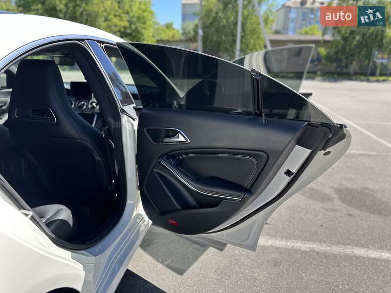 Седан Mercedes-Benz CLA-Class 2015 в Здолбунове