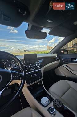 Седан Mercedes-Benz CLA-Class 2013 в 