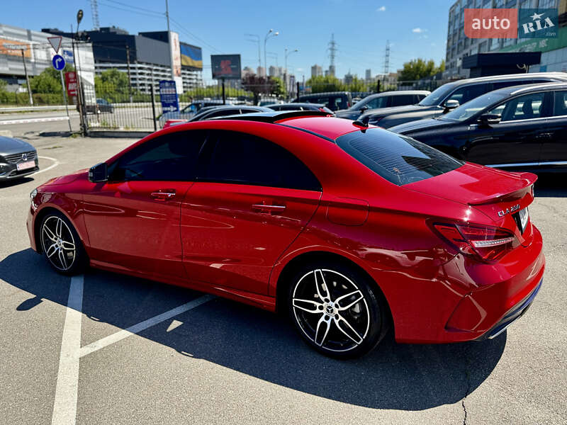 Седан Mercedes-Benz CLA-Class 2018 в Киеве