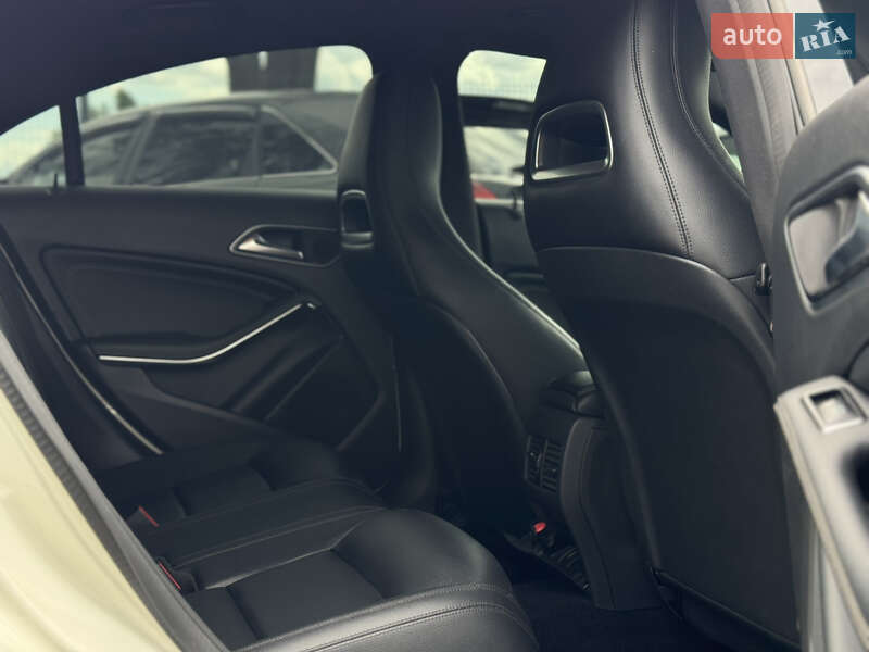 Седан Mercedes-Benz CLA-Class 2014 в Львові